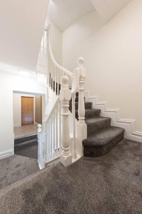 Unit 2 Island View Apartments With Stunning Harbour View Cobh Exteriér fotografie